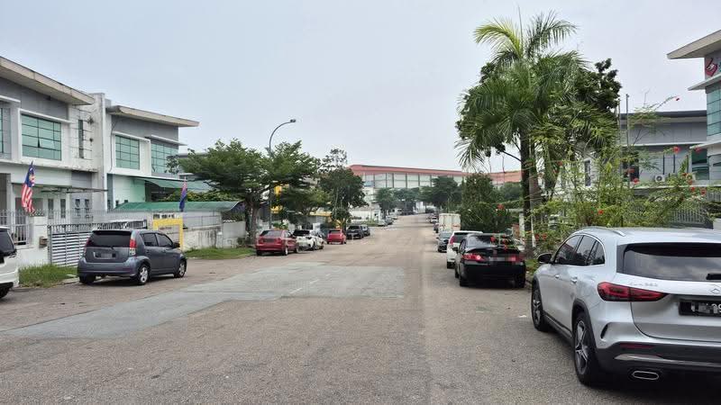 Kilang Berkembar untuk Disewa di Taman Kempas Utama (Tebrau) - Celeste Lee - Exterior - PropertyGuru.com.my