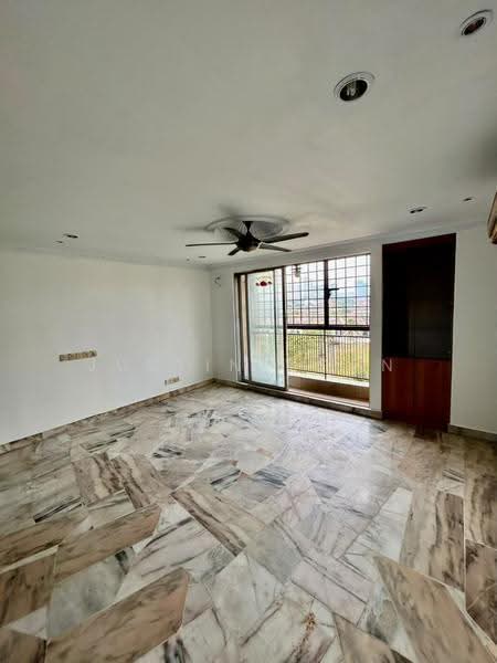 Apartment for Sale at Vista Lavender - Justin Voon - Living Room - PropertyGuru.com.my
