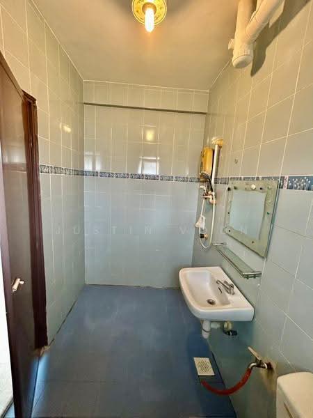 Apartment for Sale at Vista Lavender - Justin Voon - Bathroom - PropertyGuru.com.my