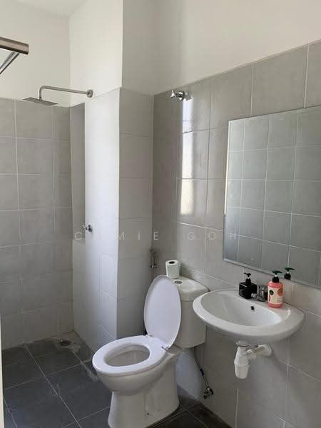 Rumah Teres 2-Tingkat untuk Disewa di Bemban (Melaka) - Camie Goh - Bathroom - PropertyGuru.com.my