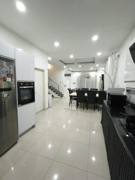 Rumah Teres 2.5-Tingkat untuk Dijual di Taman Cendana Permai (Juru) - Yilin . - Kitchen - PropertyGuru.com.my