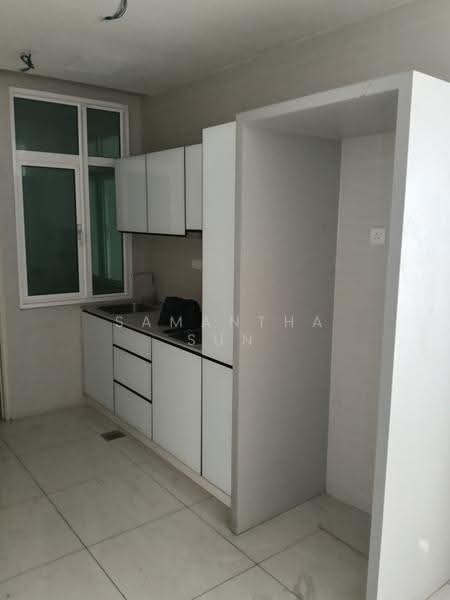 Pangsapuri untuk Dijual di Central Residence @ Sungai Besi - Samantha Sun - Kitchen - PropertyGuru.com.my