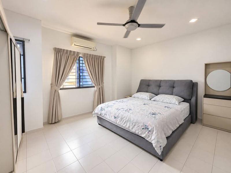 Rumah Teres 2-Tingkat untuk Dijual di Taman Scientex Pasir Gudang (Pasir Gudang) - Arif MS - Bedroom - PropertyGuru.com.my