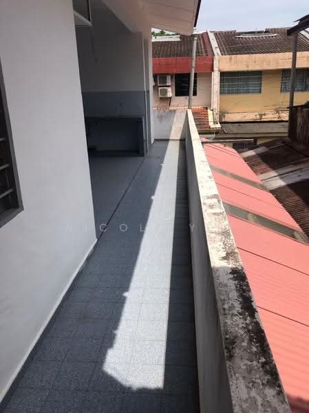 Shop / Office for Sale in Klebang Kecil (Klebang) - Nicole Yeo - Exterior - PropertyGuru.com.my