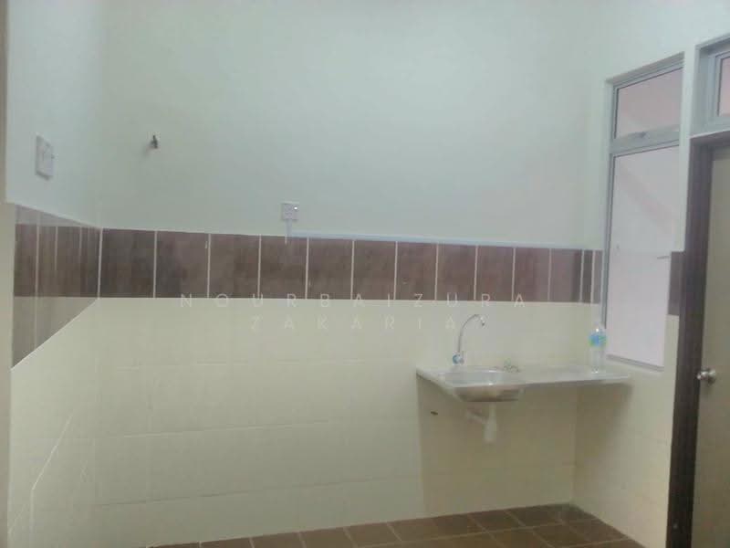 2-storey Terraced House for Sale in Taman Intan Baiduri (Sepang) - NOURBAIZURA ZAKARIA - Kitchen - PropertyGuru.com.my