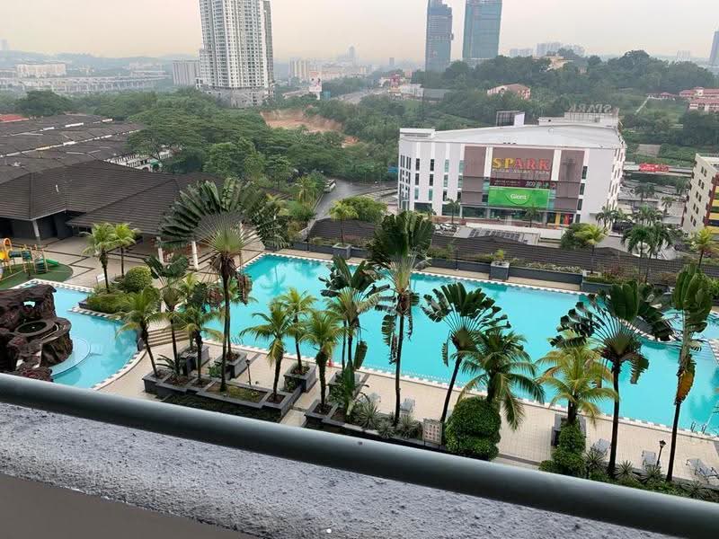 Kondominium untuk Dijual di Amadesa Resort Condominium - SL Yap - Pool - PropertyGuru.com.my