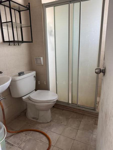 Kondominium untuk Dijual di Amadesa Resort Condominium - SL Yap - Bathroom - PropertyGuru.com.my