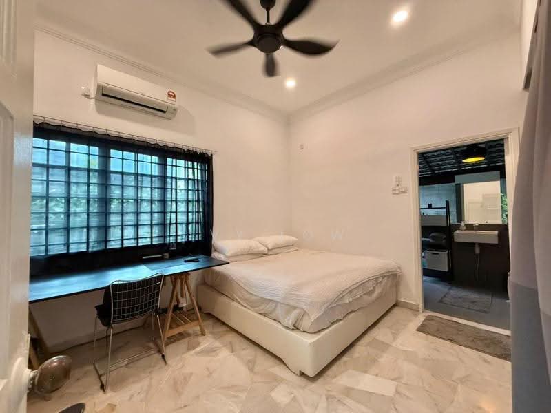 Bungalow House for Sale in Johor Bahru (Johor) - Ivy Low - Bedroom - PropertyGuru.com.my
