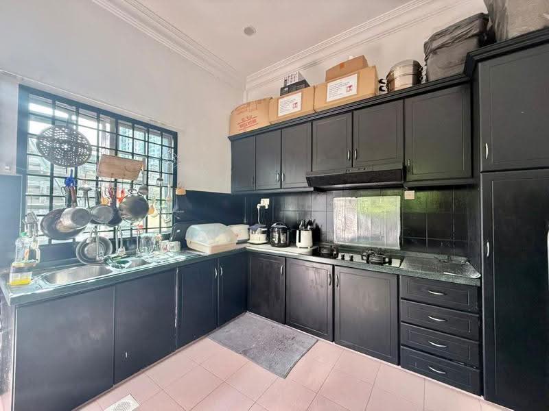 Bungalow House for Sale in Johor Bahru (Johor) - Ivy Low - Kitchen - PropertyGuru.com.my