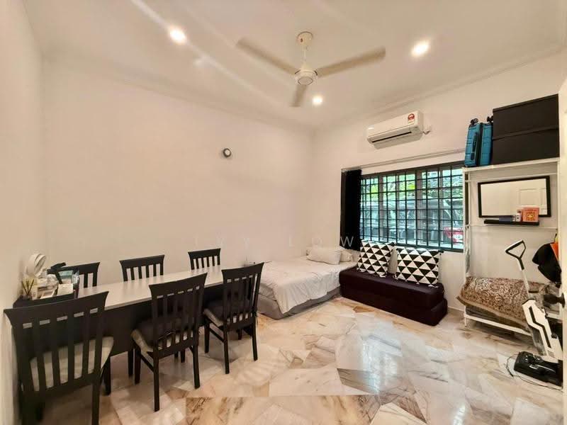 Bungalow House for Sale in Johor Bahru (Johor) - Ivy Low - Dining Room - PropertyGuru.com.my
