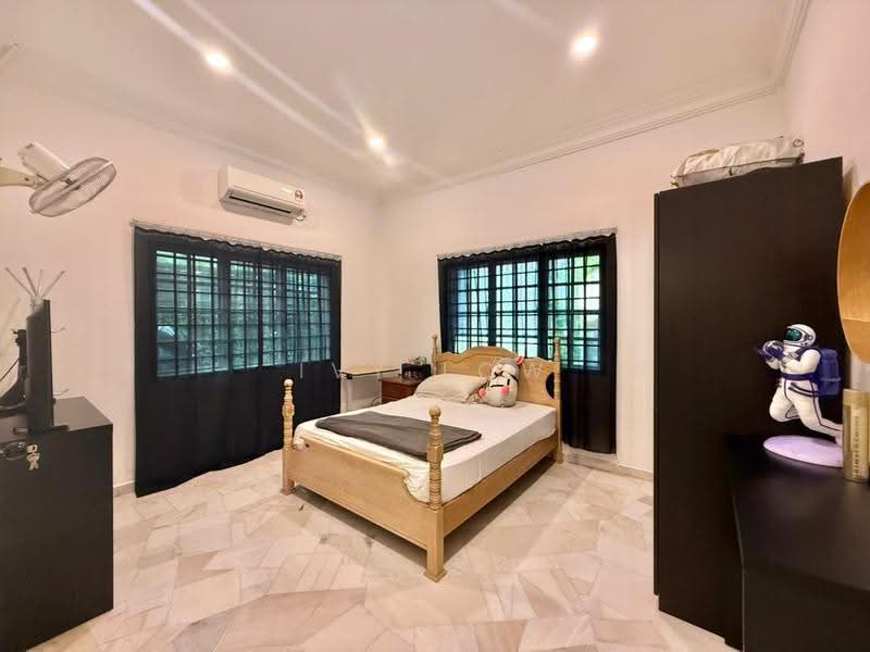 Bungalow House for Sale in Johor Bahru (Johor) - Ivy Low - Bedroom - PropertyGuru.com.my