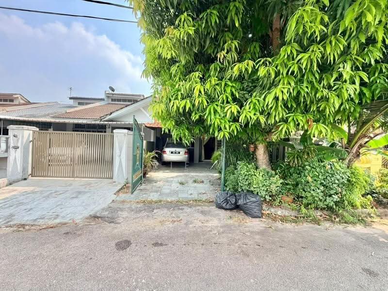Rumah Teres 1-Tingkat untuk Dijual di Taman Puteri Wangsa (Ulu Tiram) - Arif MS - Exterior - PropertyGuru.com.my
