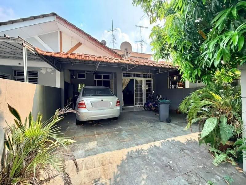 Rumah Teres 1-Tingkat untuk Dijual di Taman Puteri Wangsa (Ulu Tiram) - Arif MS - Exterior - PropertyGuru.com.my