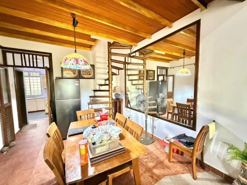 Rumah Teres 1-Tingkat untuk Dijual di Taman Puteri Wangsa (Ulu Tiram) - Arif MS - Dining Room - PropertyGuru.com.my