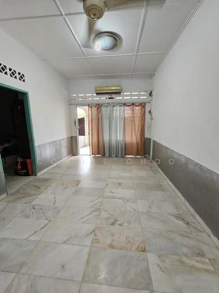 Rumah Teres 1.5-Tingkat untuk Dijual di Taman Suntex (Cheras) - Connie Choo - Living Room - PropertyGuru.com.my