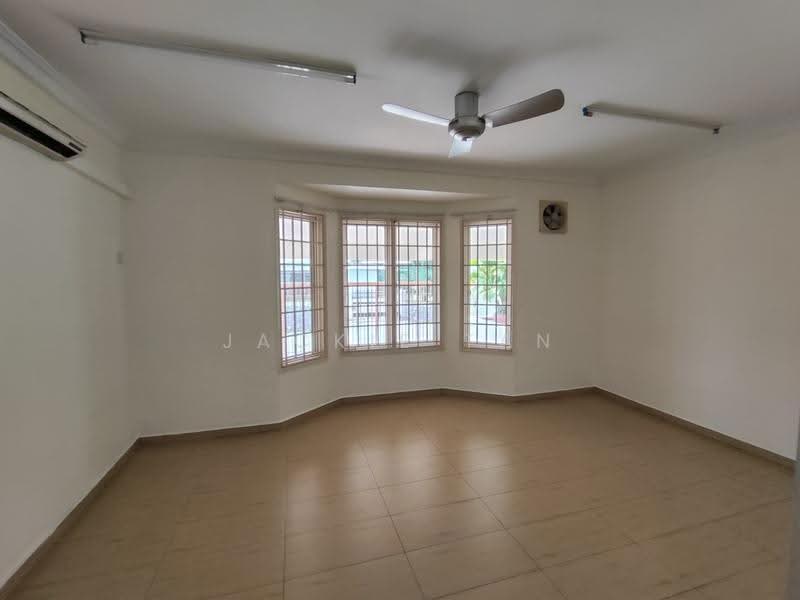 Bungalow House untuk Disewa di SS 3, Taman Universiti (Petaling Jaya) - Jackie Tan - Living Room - PropertyGuru.com.my