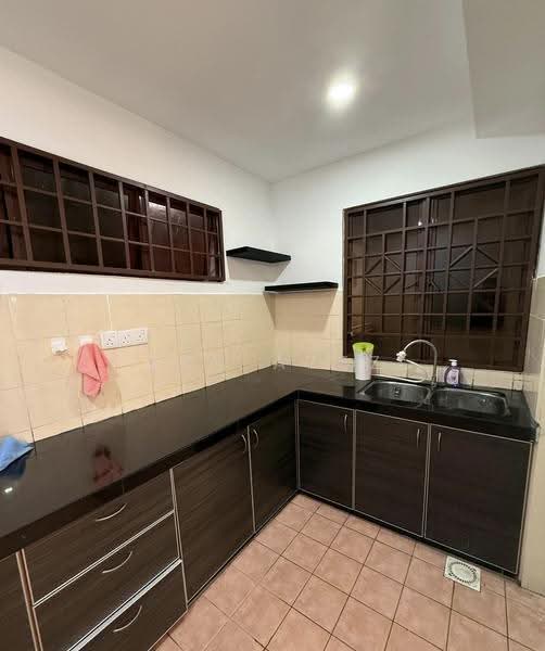 Condominium for Rent at Palm Spring @ Damansara - Zev Azez - Kitchen - PropertyGuru.com.my
