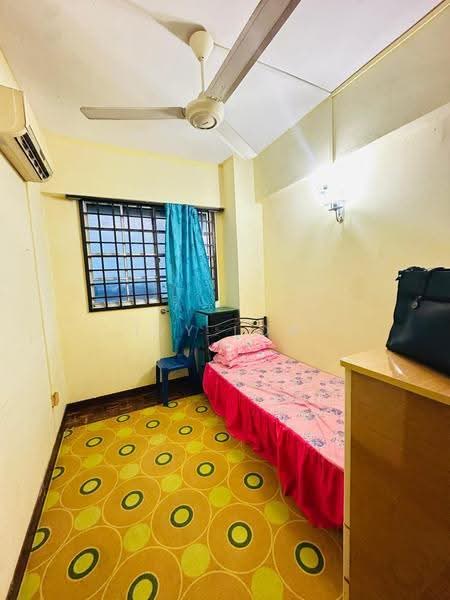 Pangsapuri untuk Dijual di Sri Impian Apartment - Ivy Low - Bedroom - PropertyGuru.com.my