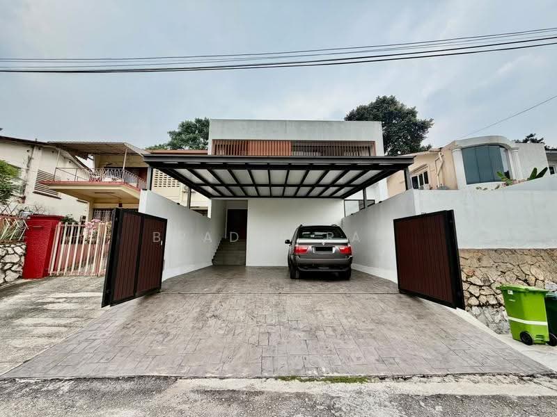 Rumah Berkembar untuk Dijual di Taman United (Jalan Klang Lama (Old Klang Road)) - Brader Ray - Exterior - PropertyGuru.com.my