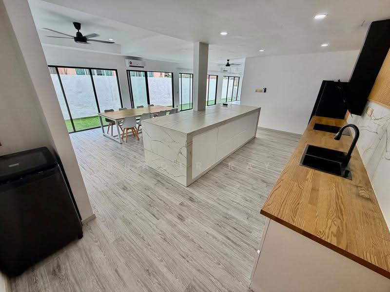 Rumah Berkembar untuk Dijual di Taman United (Jalan Klang Lama (Old Klang Road)) - Brader Ray - Kitchen - PropertyGuru.com.my
