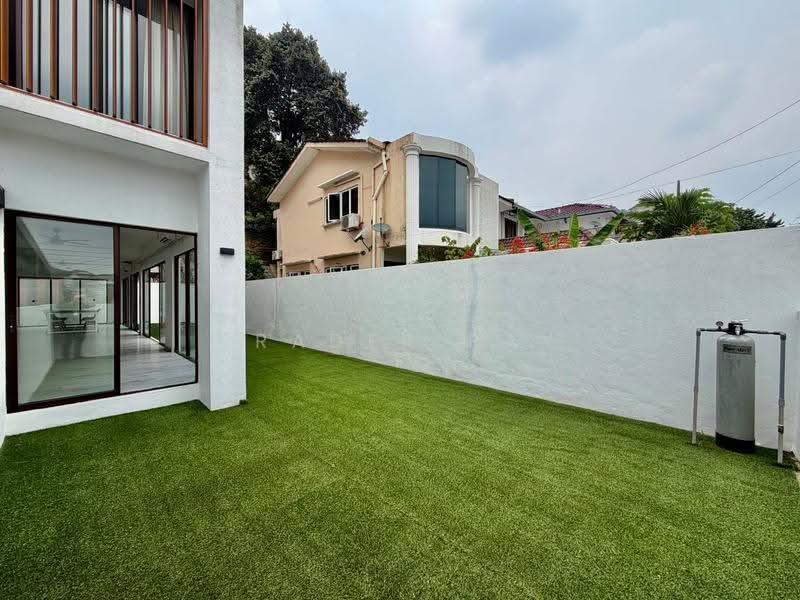 Rumah Berkembar untuk Dijual di Taman United (Jalan Klang Lama (Old Klang Road)) - Brader Ray - Exterior - PropertyGuru.com.my