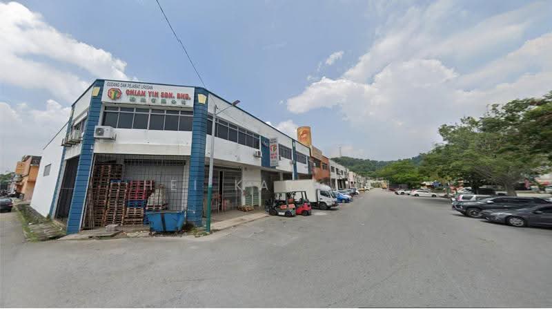 Kilang untuk Dijual di Taman Desa Serdang (Seri Kembangan) - Hei Kar Jun - Exterior - PropertyGuru.com.my
