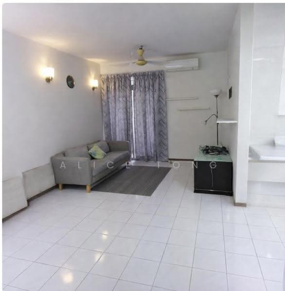Kondominium untuk Dijual di D'aman Crimson - Alice Tong - Living Room - PropertyGuru.com.my