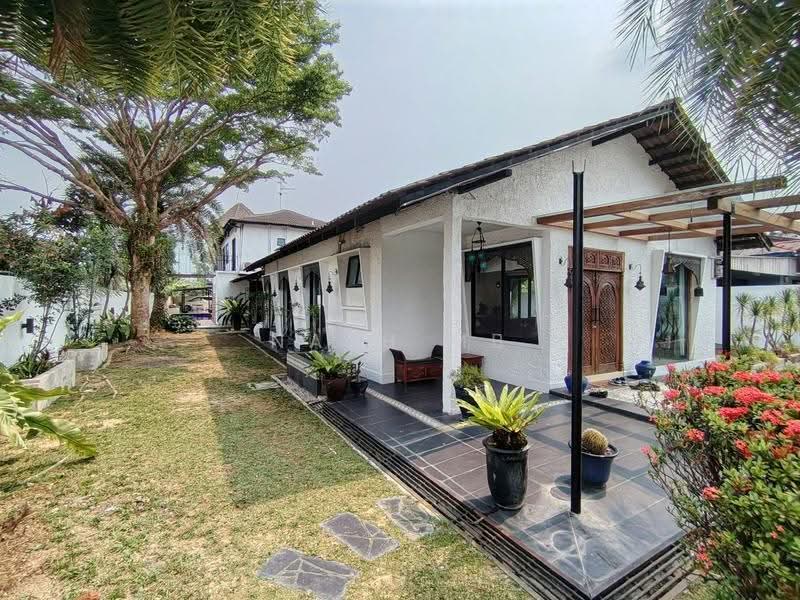 Bungalow House for Sale in Taman Kolam Air (Johor Bahru) - NasH MB - Exterior - PropertyGuru.com.my