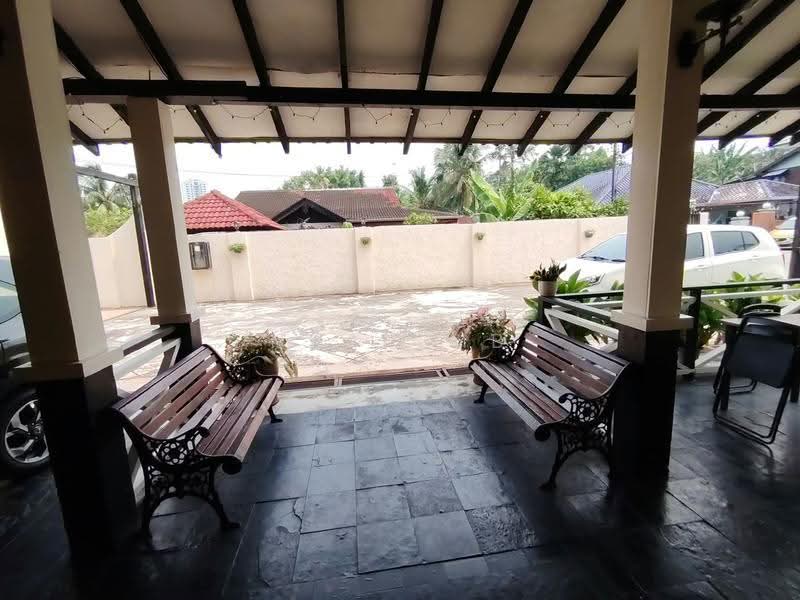 Bungalow House for Sale in Taman Kolam Air (Johor Bahru) - NasH MB - Exterior - PropertyGuru.com.my