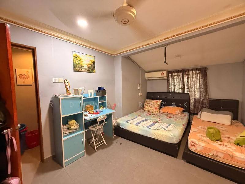 Rumah Teres 2-Tingkat untuk Dijual di Taman Muda (Ampang) - Ridhwan Razak - Bedroom - PropertyGuru.com.my