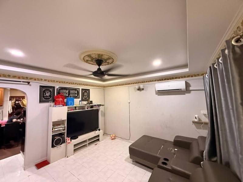 Rumah Teres 2-Tingkat untuk Dijual di Taman Muda (Ampang) - Ridhwan Razak - Living Room - PropertyGuru.com.my