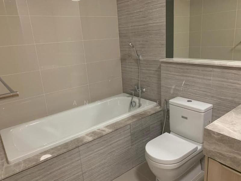 Kediaman Servis untuk Dijual di Southern Marina Residences - Angel Lee - Bathroom - PropertyGuru.com.my