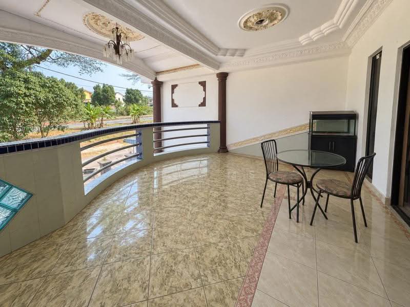Rumah Teres 2-Tingkat untuk Dijual di Taman Bukit Tiram (Ulu Tiram) - Arif MS - Balcony - PropertyGuru.com.my