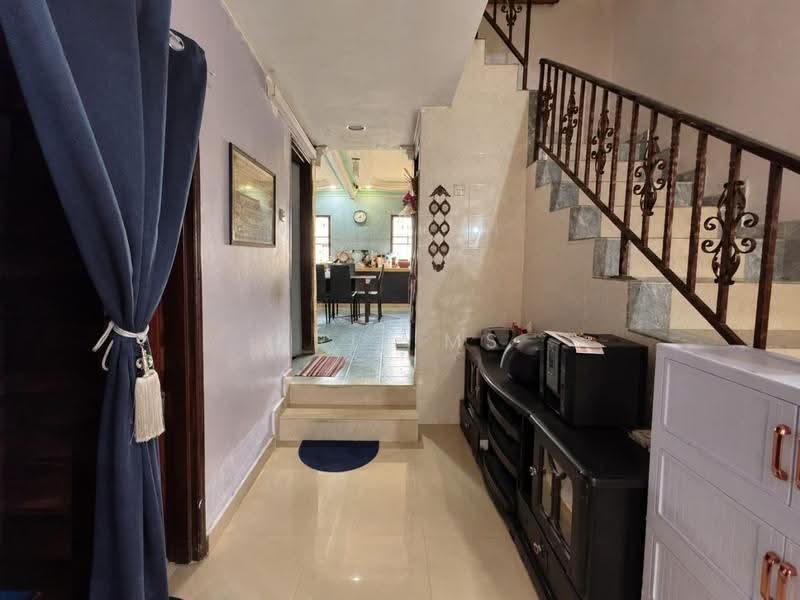 Rumah Teres 2-Tingkat untuk Dijual di Taman Bukit Tiram (Ulu Tiram) - Arif MS - Corridor - PropertyGuru.com.my