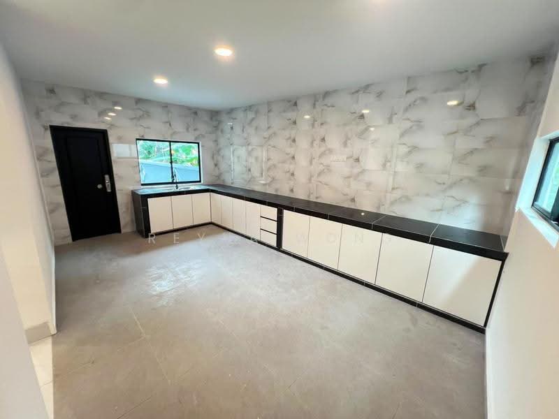 Rumah Berkembar untuk Dijual di Johor Bahru (Johor) - Reyna Wong - Kitchen - PropertyGuru.com.my