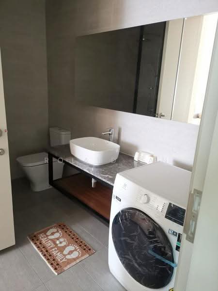 Service Residence for Rent at Residensi Solaris Parq - Roland Tan - Bathroom - PropertyGuru.com.my