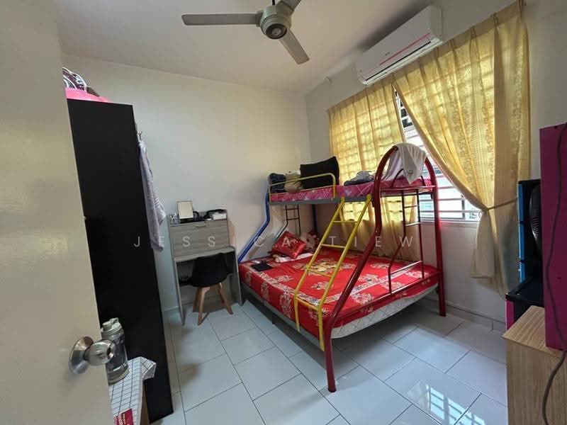Rumah Teres 1-Tingkat untuk Dijual di Setia Eco Gardens (Gelang Patah) - Jessica Tiew - Bedroom - PropertyGuru.com.my
