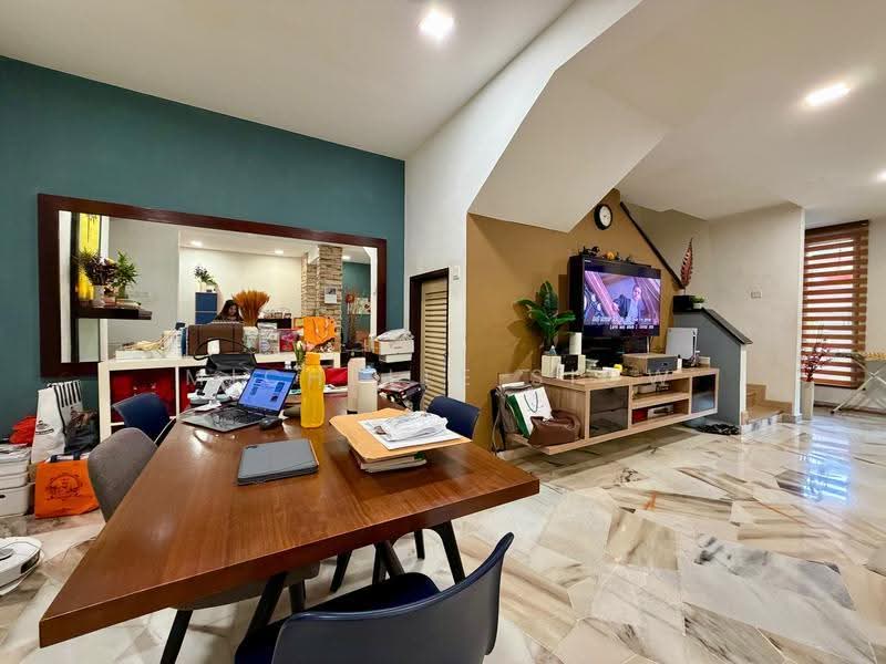 2-storey Terraced House for Sale in Bandar Tun Hussein Onn (Cheras) - Michelle Siow - Living Room - PropertyGuru.com.my