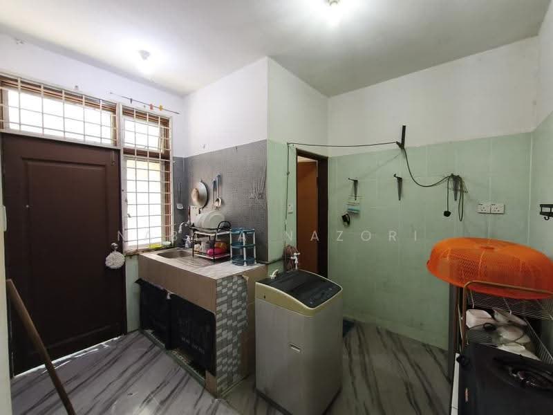 1-storey Terraced House for Sale in Ketereh (Kelantan) - Nabila Nazori - Kitchen - PropertyGuru.com.my