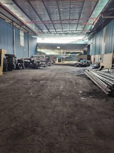 Warehouse for Rent in Bintawa Industrial Estate (Kuching) - Siaw Ling Lee - Interior - PropertyGuru.com.my