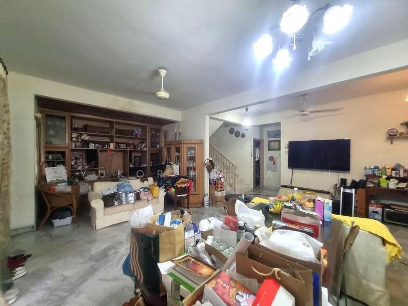 2-storey Terraced House for Sale in Usj 9 (Subang Jaya) - Syukor Hartanah - Living Room - PropertyGuru.com.my