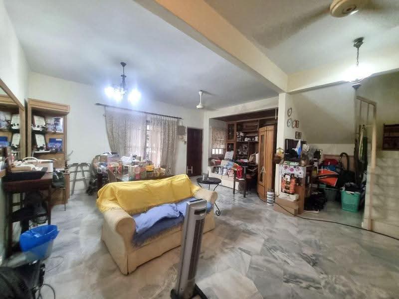 2-storey Terraced House for Sale in Usj 9 (Subang Jaya) - Syukor Hartanah - Living Room - PropertyGuru.com.my