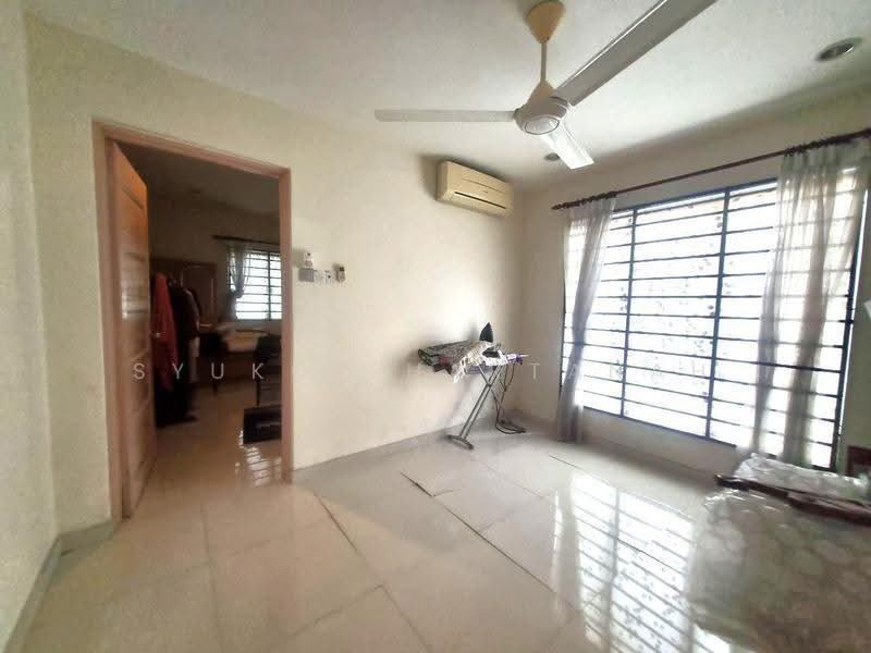 2-storey Terraced House for Sale in Usj 9 (Subang Jaya) - Syukor Hartanah - Living Room - PropertyGuru.com.my
