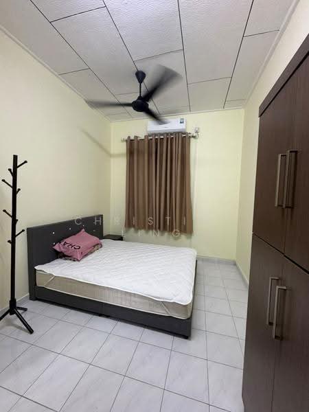 1-storey Terraced House for Rent in Taman Daya (Johor Bahru) - Christina Ling - Bedroom - PropertyGuru.com.my
