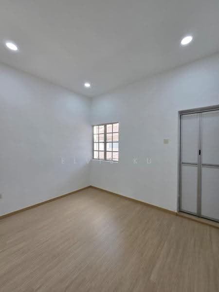 Rumah Teres untuk Dijual di Bandar Putra Kulai (Kulai) - Elvis Ku - Interior - PropertyGuru.com.my