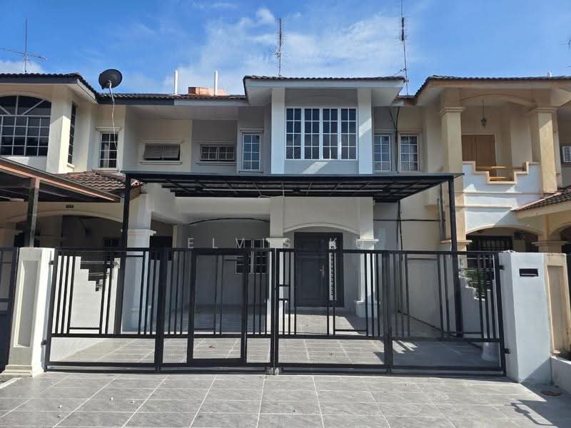 Rumah Teres untuk Dijual di Bandar Putra Kulai (Kulai) - Elvis Ku - Exterior - PropertyGuru.com.my
