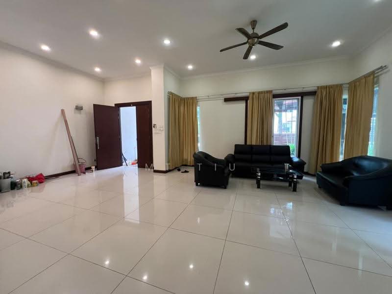 Rumah Berkembar untuk Disewa di Beverly Heights (Ampang) - MT Tiu - Living Room - PropertyGuru.com.my