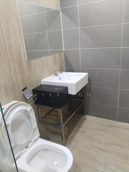 Kediaman Servis untuk Disewa di Emerald Avenue - Alex Yoo - PropertyGuru.com.my
