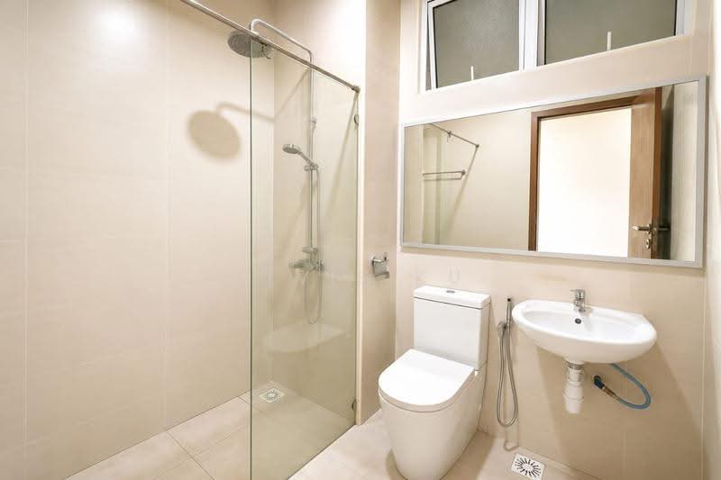 Kediaman Servis untuk Dijual di Grandview 360 - Elvis Ku - Bathroom - PropertyGuru.com.my