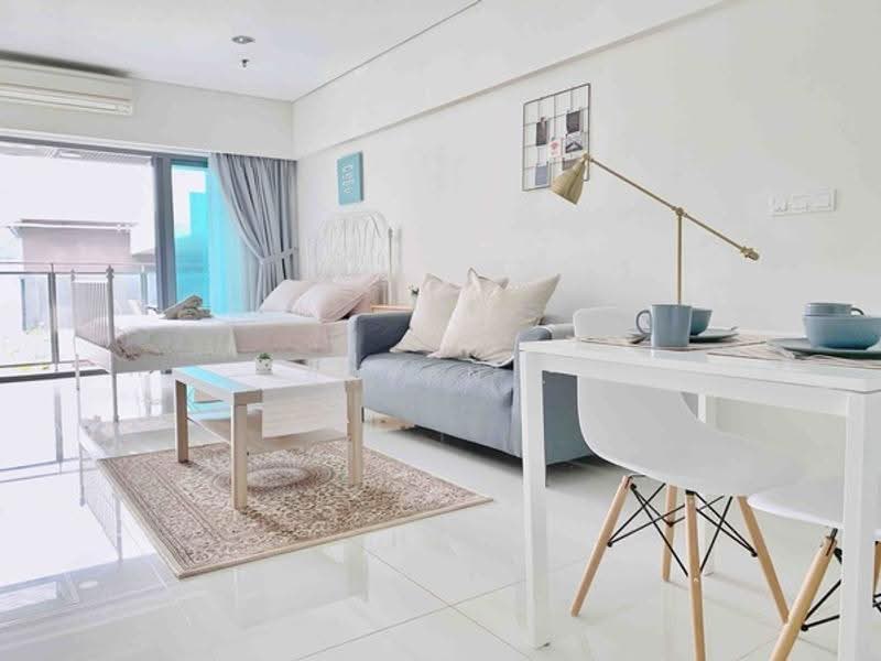 Kediaman Servis untuk Disewa di Mercu Summer Suites - Bryan . - Living Room - PropertyGuru.com.my
